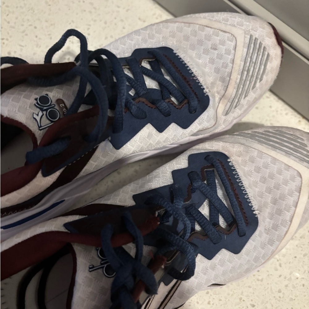 Diadora Mythos Blushield Volo 2 Sneakers - White, navy and Burgundy 7.5 - Picture 9 of 13